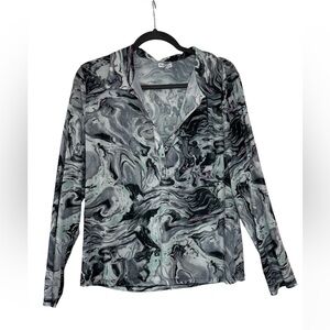 Love fire sheer mesh marble color  top size 2X 1/4 button down
